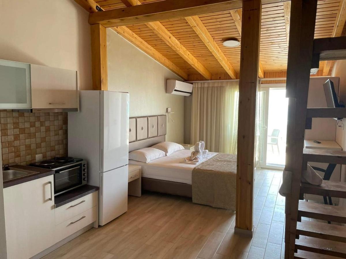 Hotel Horizontas Nea Plagia Buitenkant foto
